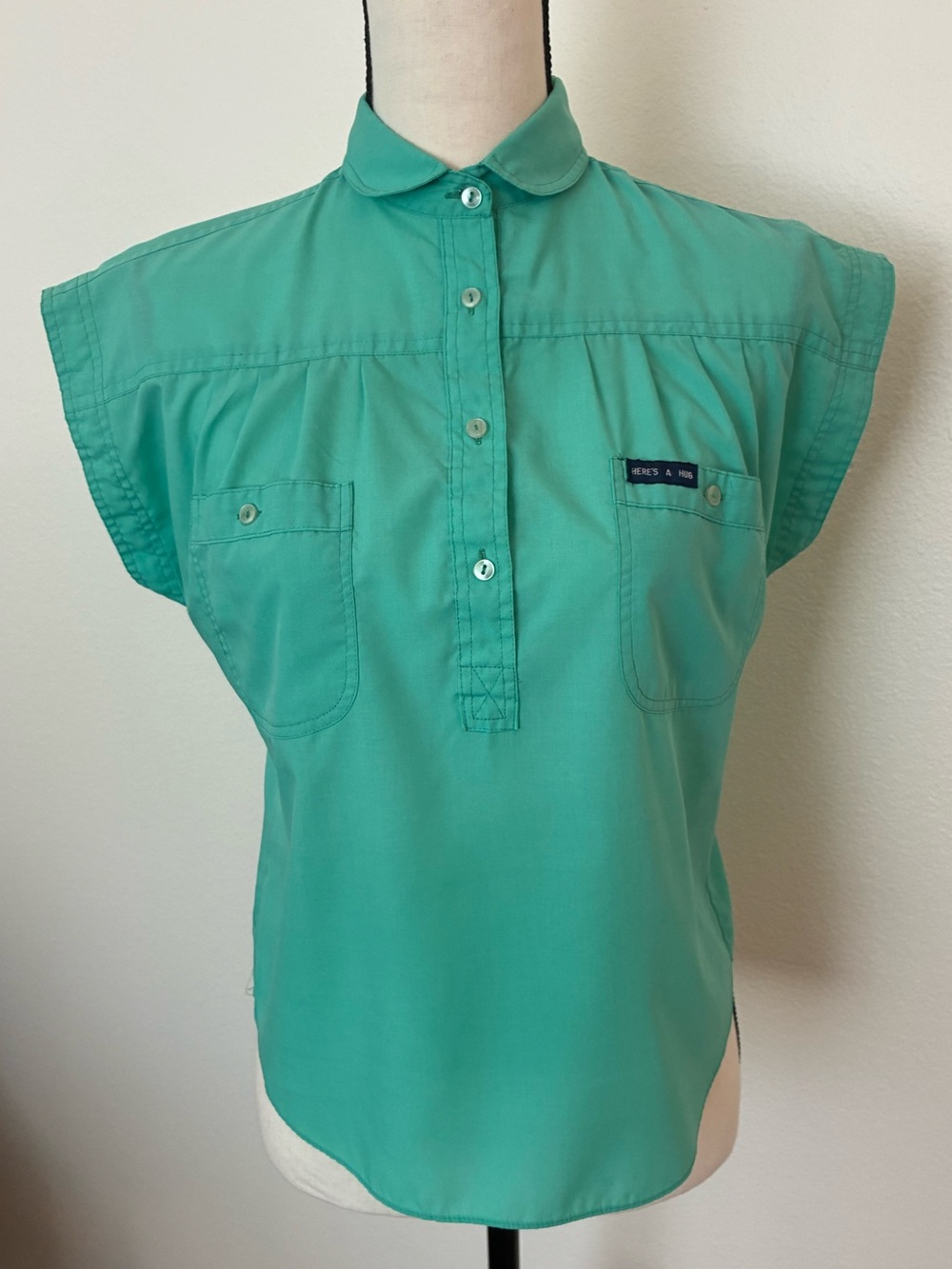 Vintage 80s Here’s a Hug Peter Pan Collar Button Down Shirt